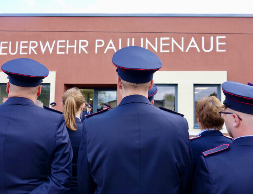 Paulinenaue feiert sein neues Feuerwehrdepot